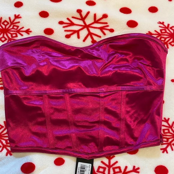 i am gia vikki top💗 - Picture 2 of 5